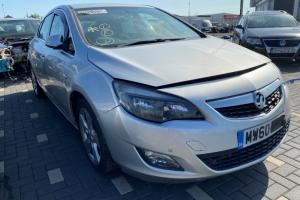 Dezmembrez Opel Astra J [Fabr 2009-2015] 1.7 CDTI A17DTJ din dezmembrari