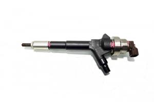 Injector, cod GM55567729, Opel Astra H Combi, 1.7 CDTI, A17DTR (idi:487381) din dezmembrari