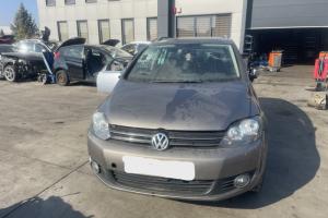 Dezmembrez piese caroserie, motor, cutie viteze, suspensie Volkswagen Golf 6 Plus 1.6 TDI, CAYC. din dezmembrari