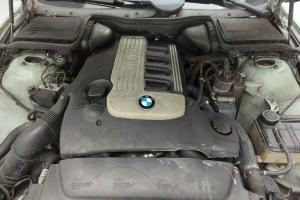 Vindem piese de caroserie, motor, cutie viteze,  Bmw 5 (E39), 2.5 diesel din dezmembrari