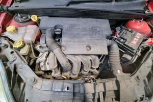 Dezmembrez piese caroserie, motor, cutie viteze, suspensie Ford Fiesta 5, 1.4 benz din dezmembrari