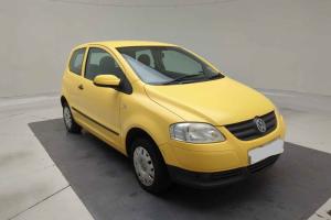 Vindem piese de caroserie si elemente de interior, pentru Vw Fox (5Z1, 5Z3), 1.2 benz din dezmembrari