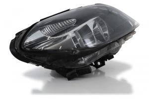 Far dreapta, Mercedes Clasa B (W246) din dezmembrari