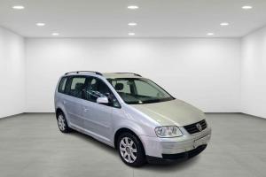 Vindem piese de caroserie si elemente de interior, pentru Vw Touran (1T1, 1T2), 1.6 FSI din dezmembrari