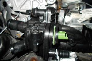 Suport termostat Peugeot 207, 1.4hdi din dezmembrari
