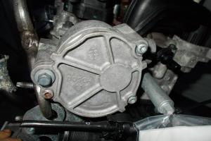 Pompa vacum Ford Fiesta 6 1.6tdci, D156-3B04060 din dezmembrari