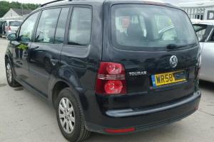 Vindem piese de caroserie Vw Touran 1.9tdi,AVQ din dezmembrari