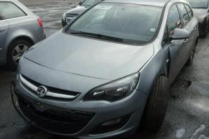 Vindem piese de caroserie Opel Astra J sports tourer, 1.6cdti din dezmembrari