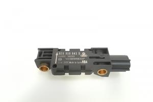 Senzori impact 8E0959643B,  Audi A4 (8EC, B7) 1.9TDI (id:123171) din dezmembrari