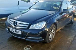 Vindem piese de suspensie Mercedes C-Class W203 2.2 CDI din dezmembrari