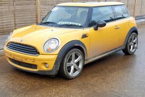 Vindem cutie de viteze Mini Cooper 1.6diesel din dezmembrari