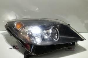 Far dreapta, Opel Astra H combi din dezmembrari