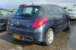 Vindem piese de interior Peugeot 308 hatchback, 1.6 HDI 9HR din dezmembrari din dezmembrari