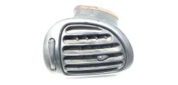 Grila aer bord stanga, cod 9632184877, Peugeot 206 Sedan (idi:529416)