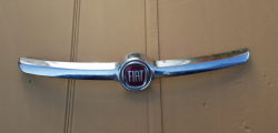 Grila bara fata centrala sus cu sigla, Fiat 500L (pr:110747)