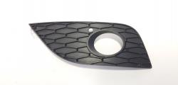 Grila proiector dreapta, cod 3R0853666A, Seat Exeo ST (3R5) (id:706999)