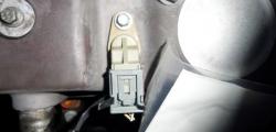 cod 5M51-12K073-AA senzor ax came Ford Transit connect
