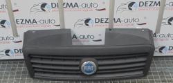 Grila bara fata centrala cu sigla, Fiat Doblo Cargo (223) (id:264913)