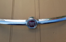 Grila bara fata centrala sus cu sigla, Fiat 500L (pr:110747)