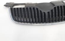 Grila bara fata centrala, cod 5J0853668A, Skoda Roomster (5J) (idi:692937)