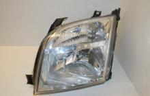 Far dreapta, Ford Fusion (JU)  (id:110747)