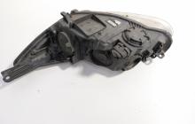 Far dreapta, Ford Focus 3 vol pe dreapta (idi:712735)