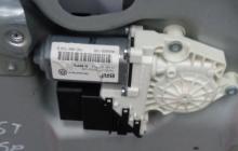 Macara cu motoras stanga spate, 1T0839729H, 1K0959703B, Volkswagen Touran (1T1, 1T2) (id:231867)