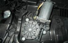 Motoras macara dreapta fata Ford Fusion (JU) 2002-In prezent
