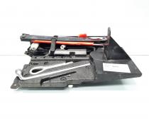 Spuma cu cric si cheie, Mercedes Clasa C (W203) (id:565514)