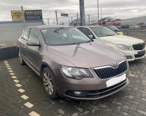 Dezmembrez piese caroserie, motor, cutie viteze, suspensie Skoda Superb 2 (3T4) 2.0 TDI 2014, CFFB