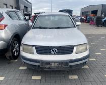Dezmembrez piese caroserie, motor, cutie viteze, suspensie VW Passat Variant (3B5) 1.9 TDI 2000, ATJ