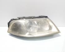 Far dreapta cu lupa, Vw Passat (3B3) (id:672005)