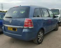 Vindem piese de caroserie Opel Zafira 1.7cdti