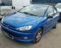 Vindem piese de motor Peugeot 206, 1.4b 2005