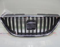 Grila bara fata centrala cu sigla 6J0853651, Seat Ibiza 5 Sportcoupe (6J1)