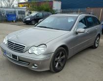 Vindem piese de caroserie Mercedes Clasa C T-Model (S203) 2.2cdi