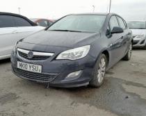 Vindem cutie de viteze Opel Astra J
