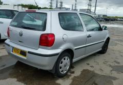 Vindem piese de caroserie Vw Polo 1.0benzina