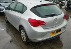 Vindem piese de caroserie Opel Astra j, 1.4benzina