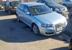 Vindem piese de interior Audi A3 (8P1) 1.9 tdi