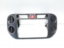 Grila aer bord centrala, cod 5M0858071H, Vw Golf 5 Plus (5M1) (id:465231)