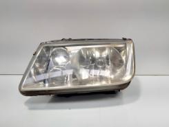 Far stanga, Vw Bora Combi (1J6) vol pe stanga (idi:697487)