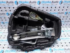 Cric cu cheie si spuma Skoda Octavia (1U2) 1996-2010, 8L0011031A