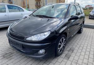 Dezmembrez Peugeot 206 SW toate motorizarile (1.6 HDI, 1.4 benz)