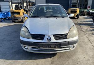 Dezmembrez piese caroserie, motor, cutie viteze, suspensie Renault Clio 2 1.5 DCI 2005, K9K700