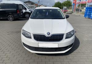 Dezmembrez piese caroserie, motor, cutie viteze, suspensie Skoda Octavia 3 (5E3) 1.6 TDI 2014, CLHA