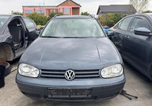 Dezmembrez piese caroserie, motor, cutie viteze, suspensie VW Golf 4 Variant (1J5) 1.6 benz, BAD