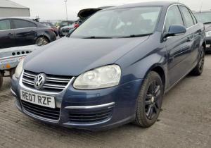 Vindem piese de motor Vw Jetta 3, 1.6fsi