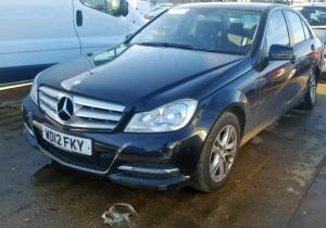 Vindem piese de suspensie Mercedes C-Class W203 2.2 CDI