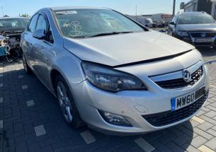 Dezmembrez Opel Astra J [Fabr 2009-2015] 1.7 CDTI A17DTJ